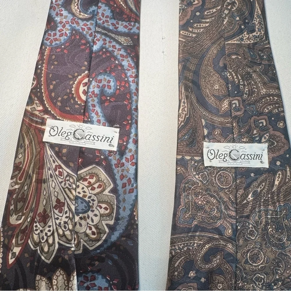 Vintage Oleg Cassini Paisley Tie Set in Red and Brown